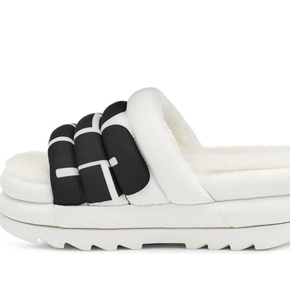 NIB UGG Puft Maxi Slide Logo White Real Lamb Fur - Size 6 - Picture 4 of 13